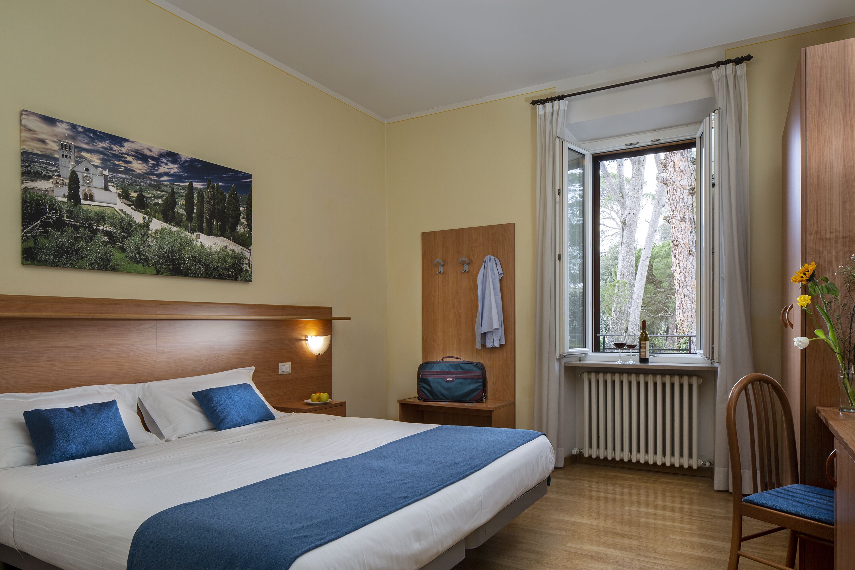 Superior-Vierbettzimmer | Kostenloses WLAN, Bettwäsche