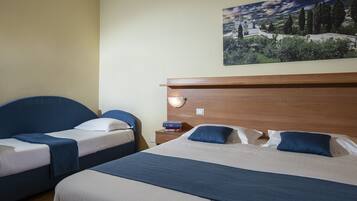 Quadrupla Superior | Wi-Fi gratuito, lenzuola