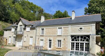 Grande maison de caractÚre avec Piscine au coeur de la vallée de la Loire