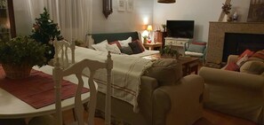 Smart TV, fireplace, DVD player, books - House / Villa - Calasparra, Murcia (Calasparra, Región de Murcia, España)