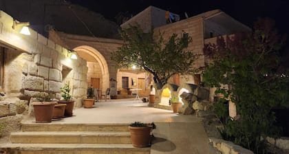 DEDE CAVE KONAK