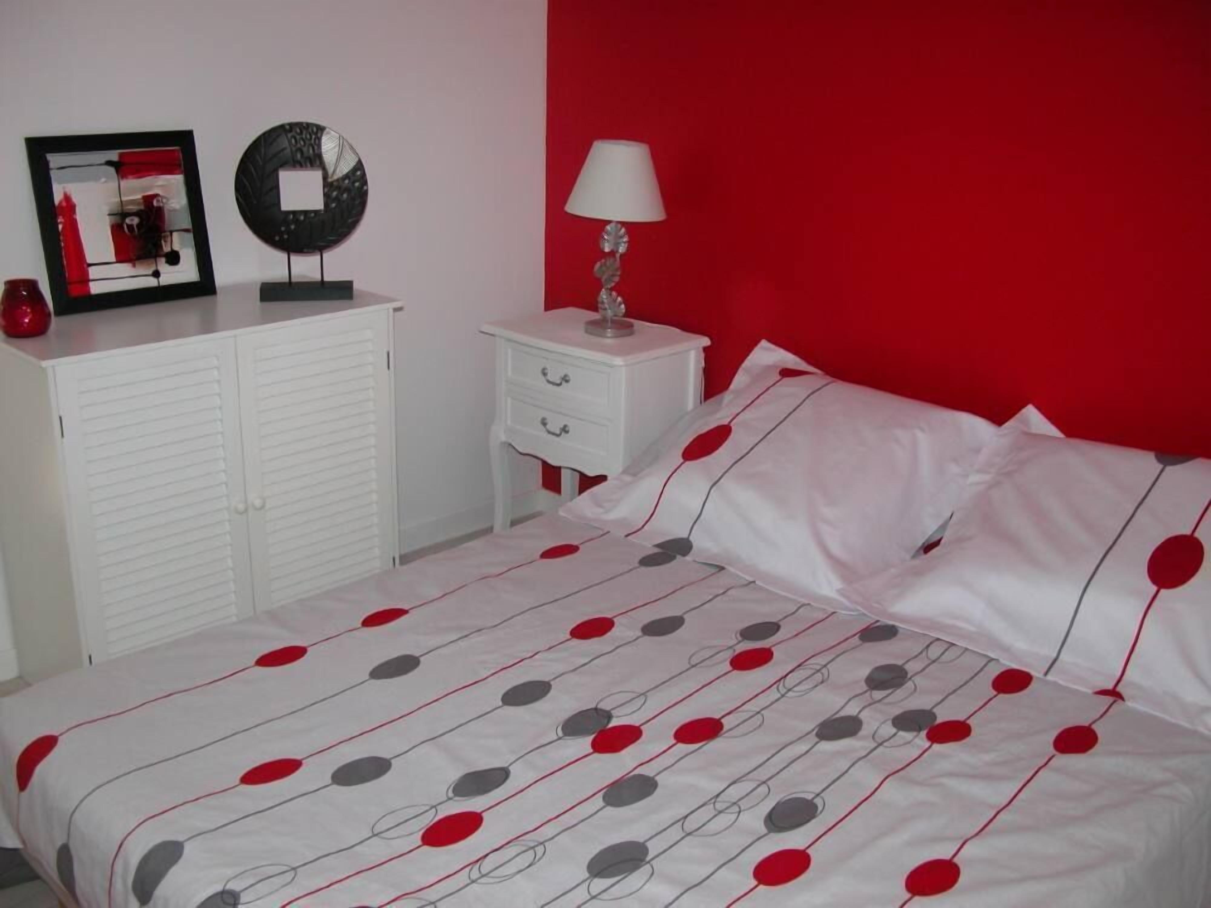 New house with garden near the beach and quiet