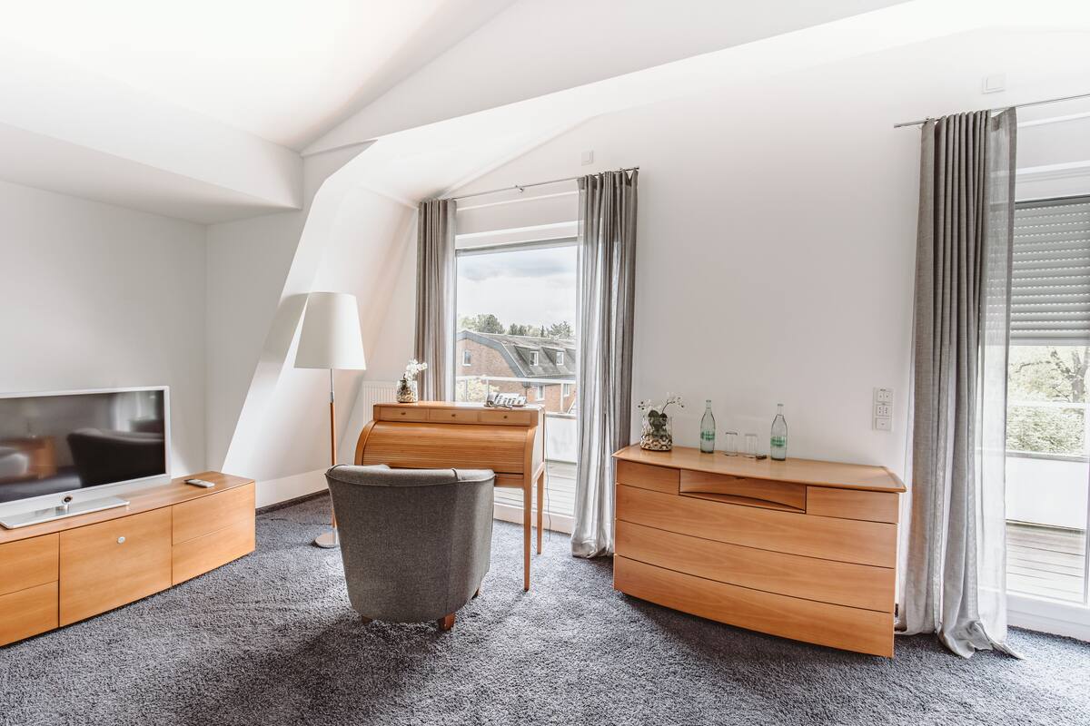 loft | living area | flat-screen tv