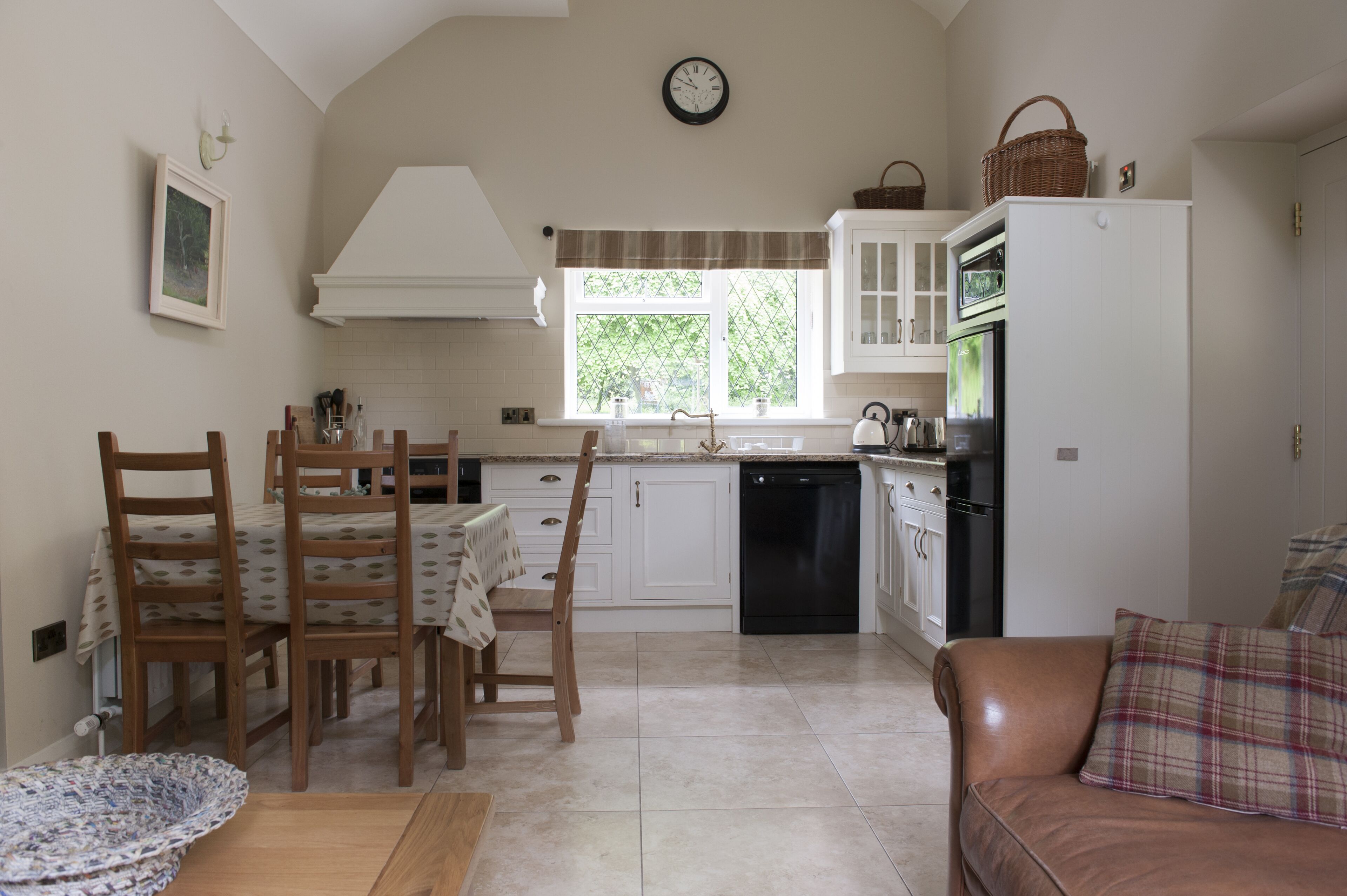 Fairytale 5 Star Gate Lodge on Country Estate