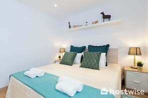1 chambre, fer et planche à repasser, Wi-Fi, draps fournis