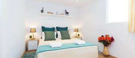 1 chambre, fer et planche Ă repasser, Wi-Fi, literie fournie