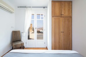 6 chambres, fer et planche à repasser, lit parapluie, Wi-Fi