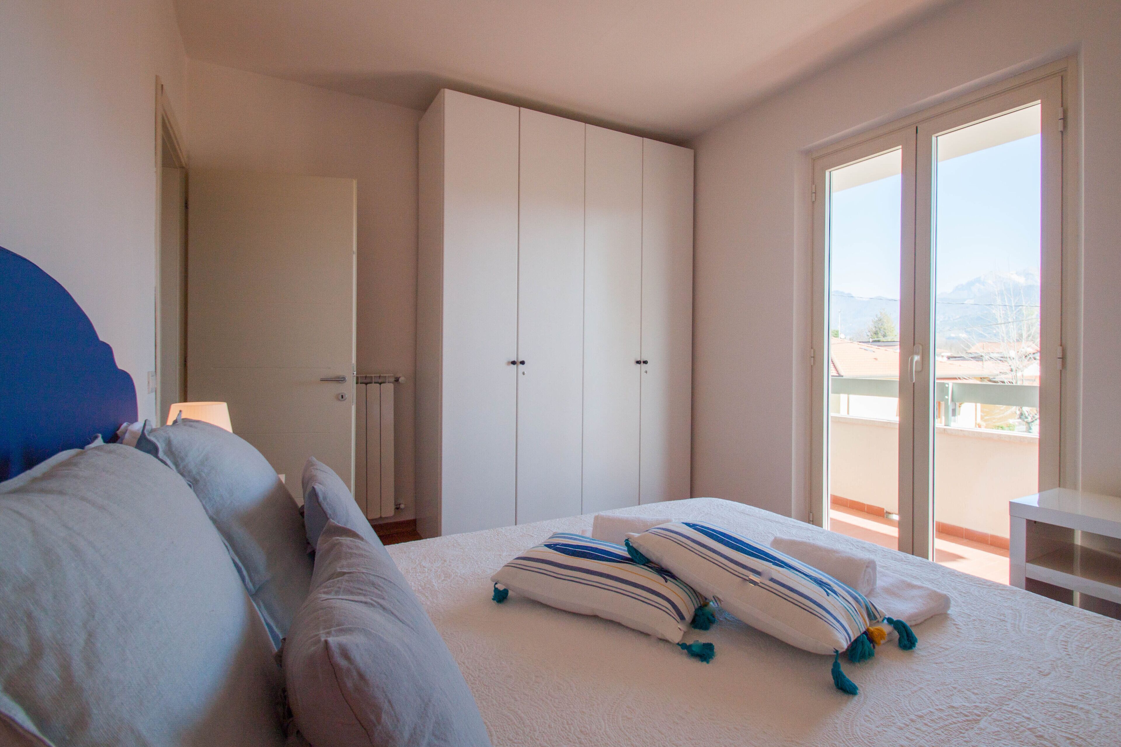 VILLA WITH PRIVATE POOL WITH WHIRLPOOL, EVERY COMFORT, NEAR THE SEA 