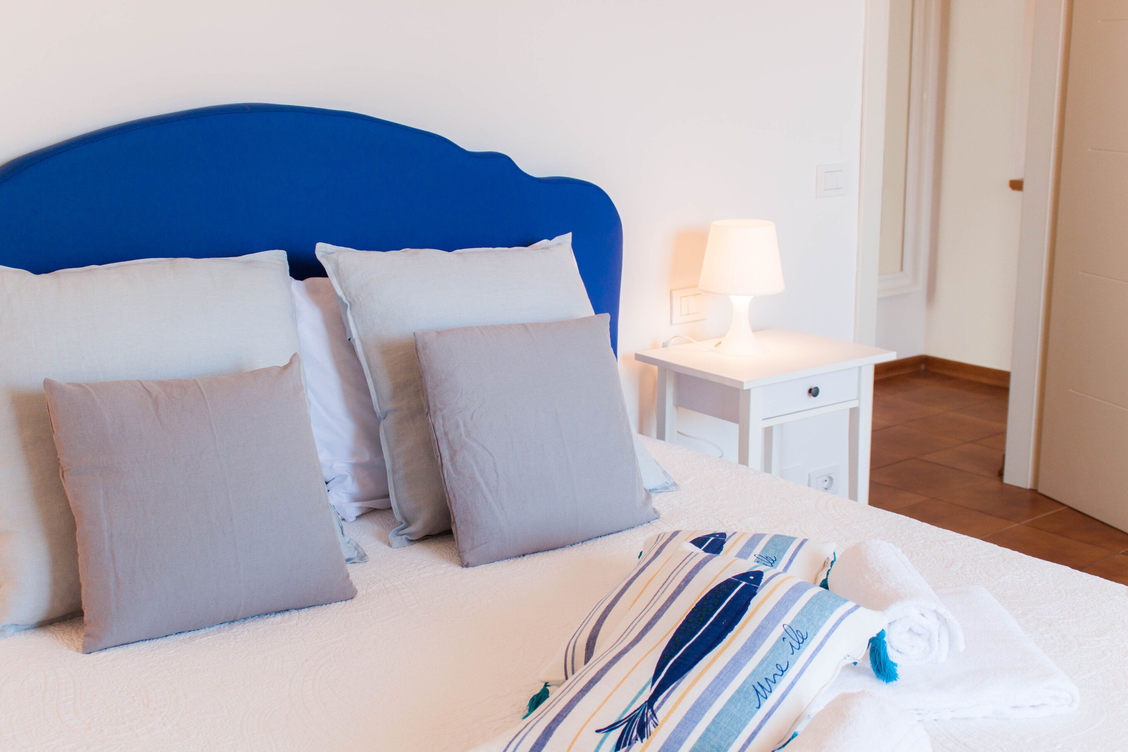 VILLA WITH PRIVATE POOL WITH WHIRLPOOL, EVERY COMFORT, NEAR THE SEA 