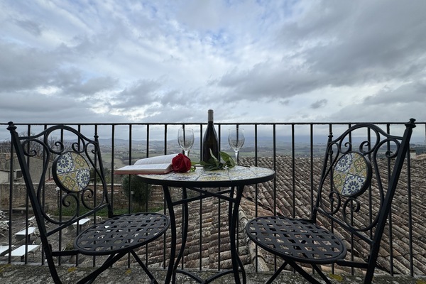 Suíte, sacada, vista para o vale | Terraço/pátio