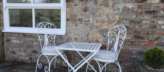 Cosy Cottage With Exposed Beams, Private Garden And Countryside Views