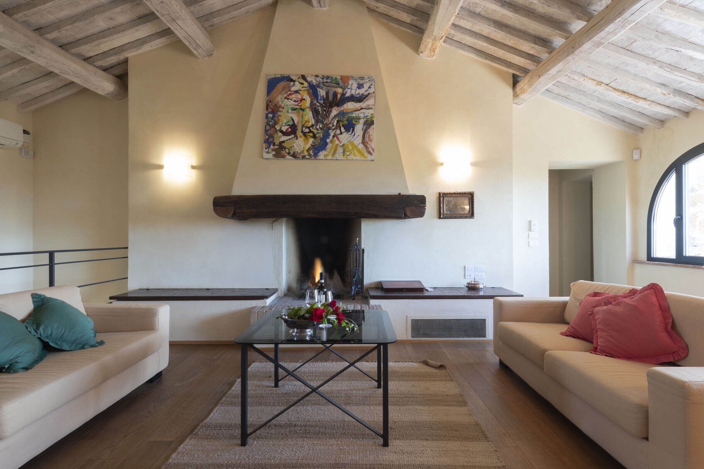 Beautiful villa in the Tuscan countryside near Montalcino