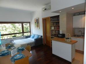 1 bedroom, iron/ironing board, WiFi, bed sheets - Two bedroom apartment in Rome with swimming pool - San Pietro / Vaticano (Roma)