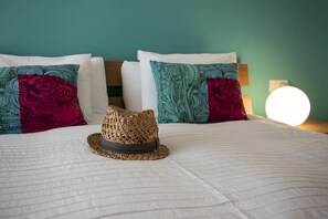 3 bedrooms, iron/ironing board, travel cot, free WiFi