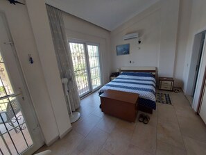 3 chambres, fer et planche à repasser, Wi-Fi, literie fournie