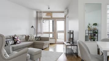 华丽公寓, 1 张双人床和 1 张沙发床, 无烟房, 城市景观 | 起居区 | 智能电视