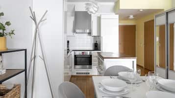 Deluxe Apartment, 1 Double Bed with Sofa bed, Non Smoking, City View | Private kitchen | Full-size fridge, microwave, oven, stovetop