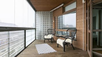 Deluxe Apartment, 1 Double Bed with Sofa bed, Non Smoking, City View | Terrace/patio