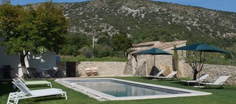Ylellinen Provencen talo, oma uima-allas. Vaison La Romaine, Malaucene, Provence