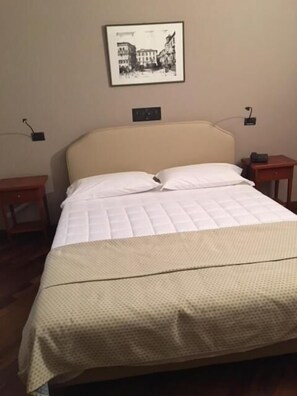 In-room safe, desk, free WiFi, bed sheets