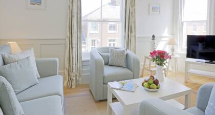 The Lighthouse - Luxus-Hotel-Stil, zentrale Wohnung mit fantastischem Meerblick