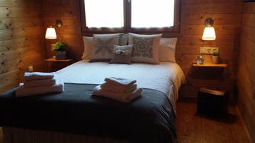 3 多间卧室、熨斗/熨衣板、WiFi、床单