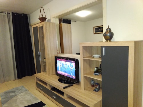 Apartment with breakfast and garage 