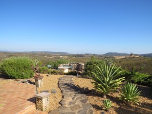 Property grounds - Tranquil and secluded Eco-friendly villa with pool and large grounds, Algarve (São Bartolomeu de Messines)