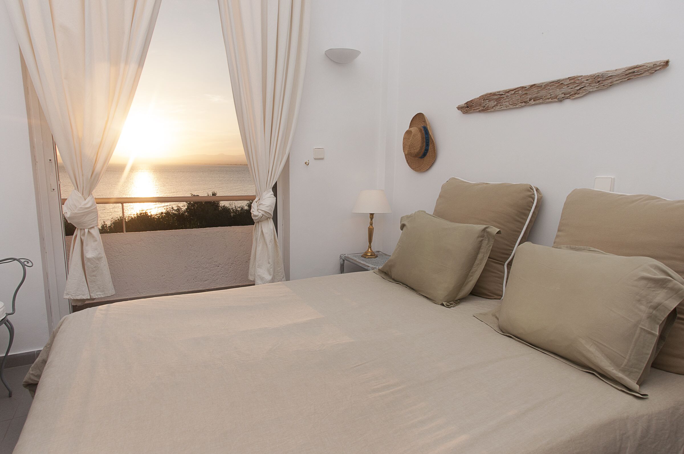 3 makuuhuonetta, silitysrauta/-lauta, vauvan matkasänky, ilmainen Wi-Fi