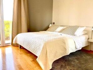 3 habitaciones, tabla de planchar con plancha y wifi gratis 