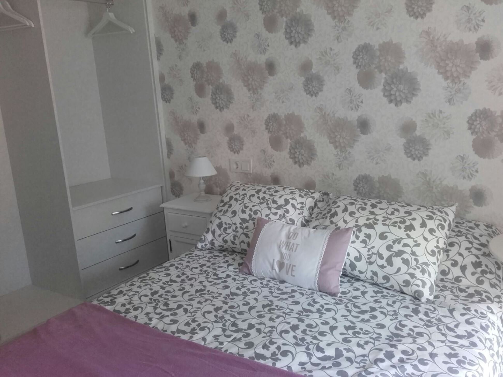 Beautiful newly renovated downtown apartment with terrace and 3 bedrooms