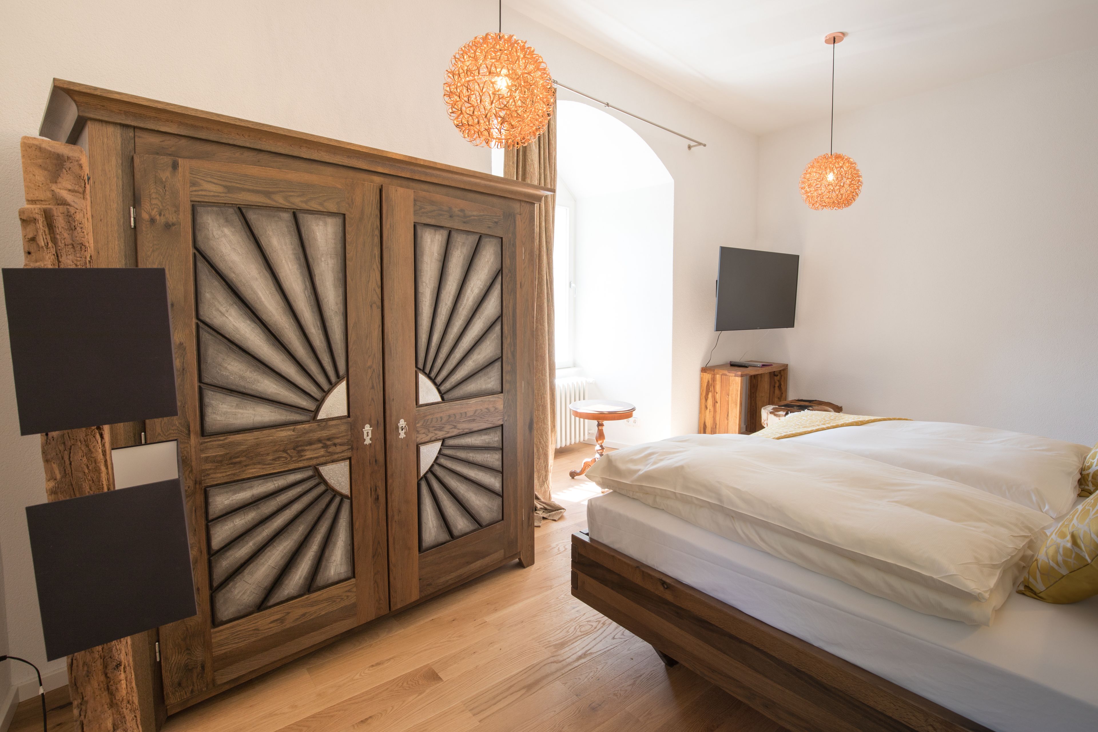 deluxe double room | individually decorated, individually furnished, desk, soundproofing