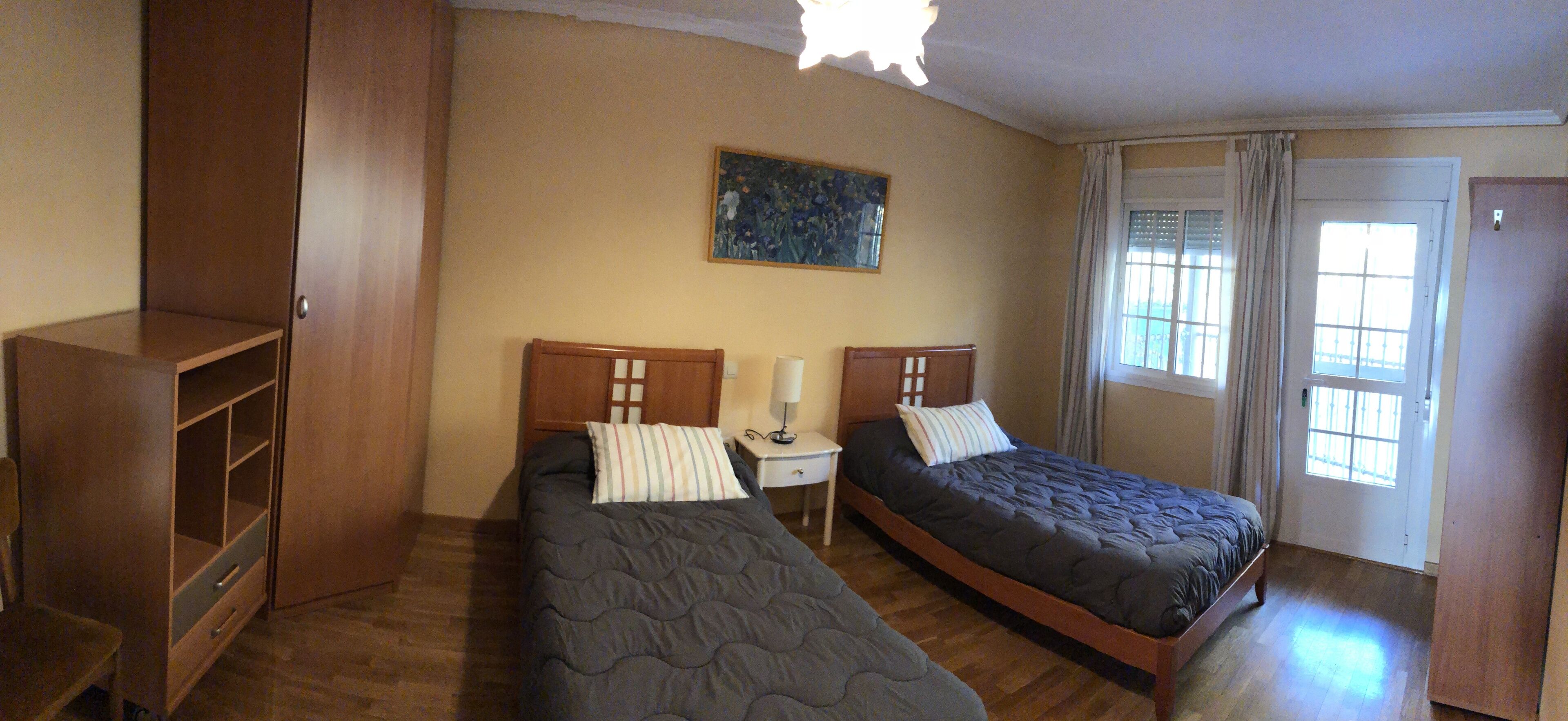 DOVELA HOUSE IN JARANDILLA DE LA VERA