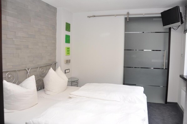 1 bedroom, free WiFi, bed sheets - Hotel Goldene Sonne (Arnstadt)