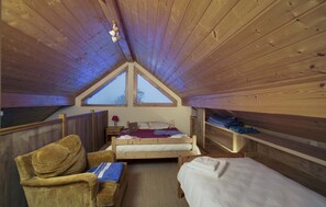 4 bedrooms, iron/ironing board, travel crib, free WiFi - Beautiful duplex apartment in a chalet with shared sauna, 300m from the slopes (Les Avanchers-Valmorel)