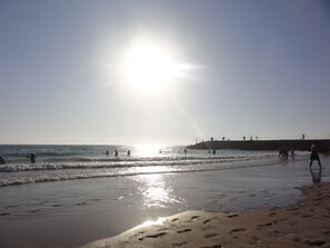 Beach nearby, beach towels - First floor (Costa da Caparica)