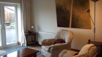 TV, DVD player, books, music library