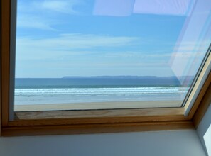 Interior - Duplex apartment with large terrace facing the sea (plomodiern)