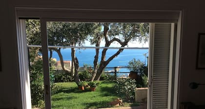 Appartement avec vue mer imprenable, piscine, tennis