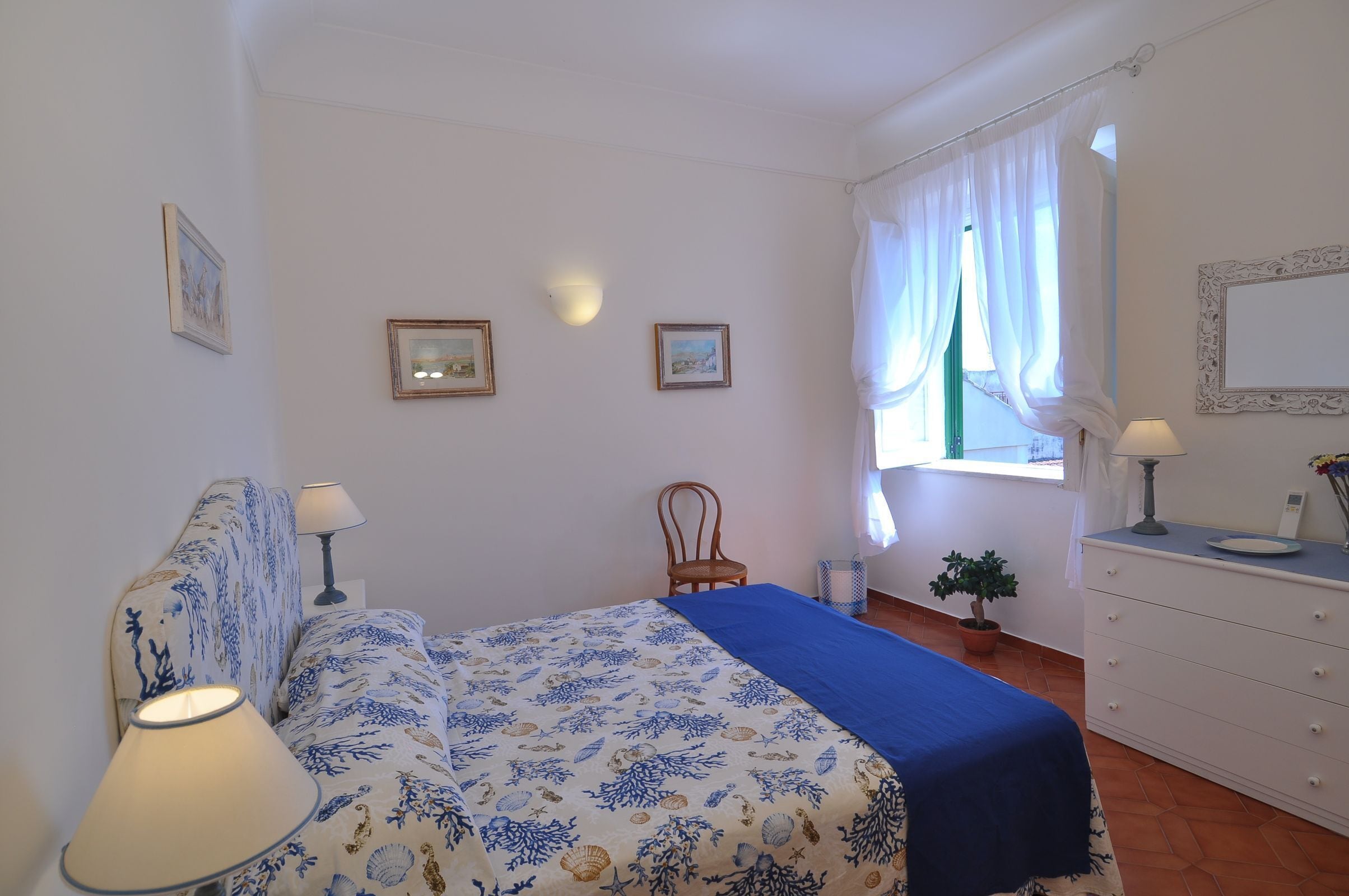 2 quartos, ferros/tábuas de passar roupa, Wi-Fi de cortesia