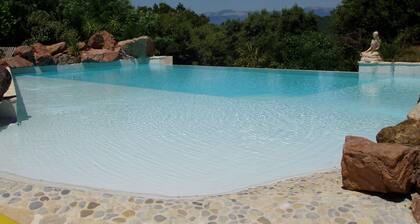 Le calme de la forĂȘt, Ă quelques minutes de la mer