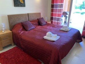 2 Schlafzimmer, Zimmersafe, Bügeleisen/Bügelbrett, kostenloses WLAN
