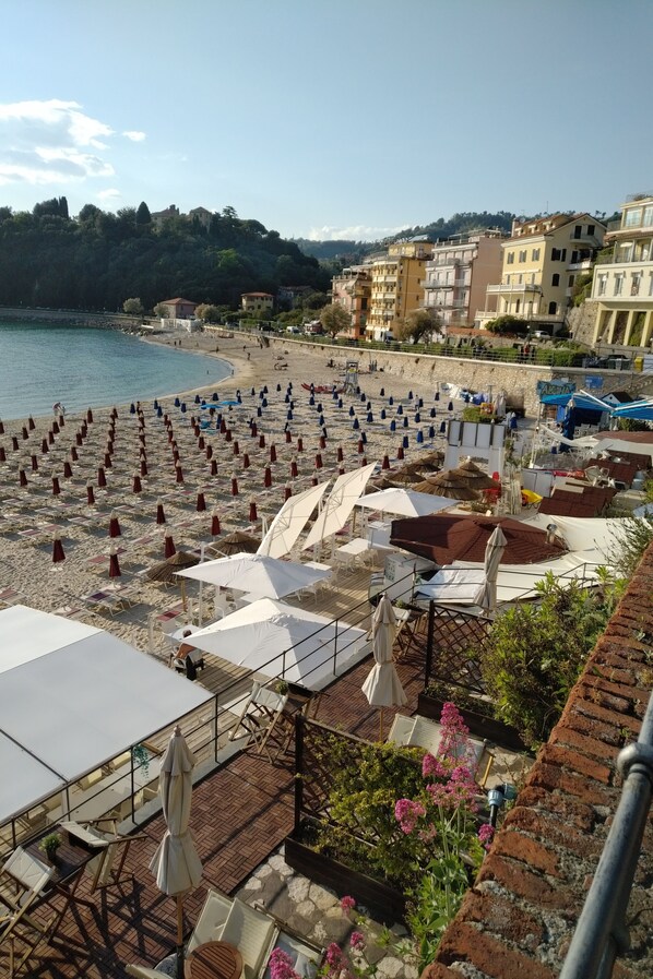 Beach - APARTMENT 'LILLY' IN ELEGANT BUILDING - CAR GARAGE - CIN IT011015C2RCM42IOZ (La Spezia)