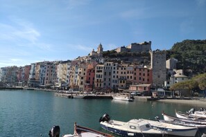 Marina - APARTMENT 'LILLY' IN ELEGANT BUILDING - CAR GARAGE - CIN IT011015C2RCM42IOZ (La Spezia)