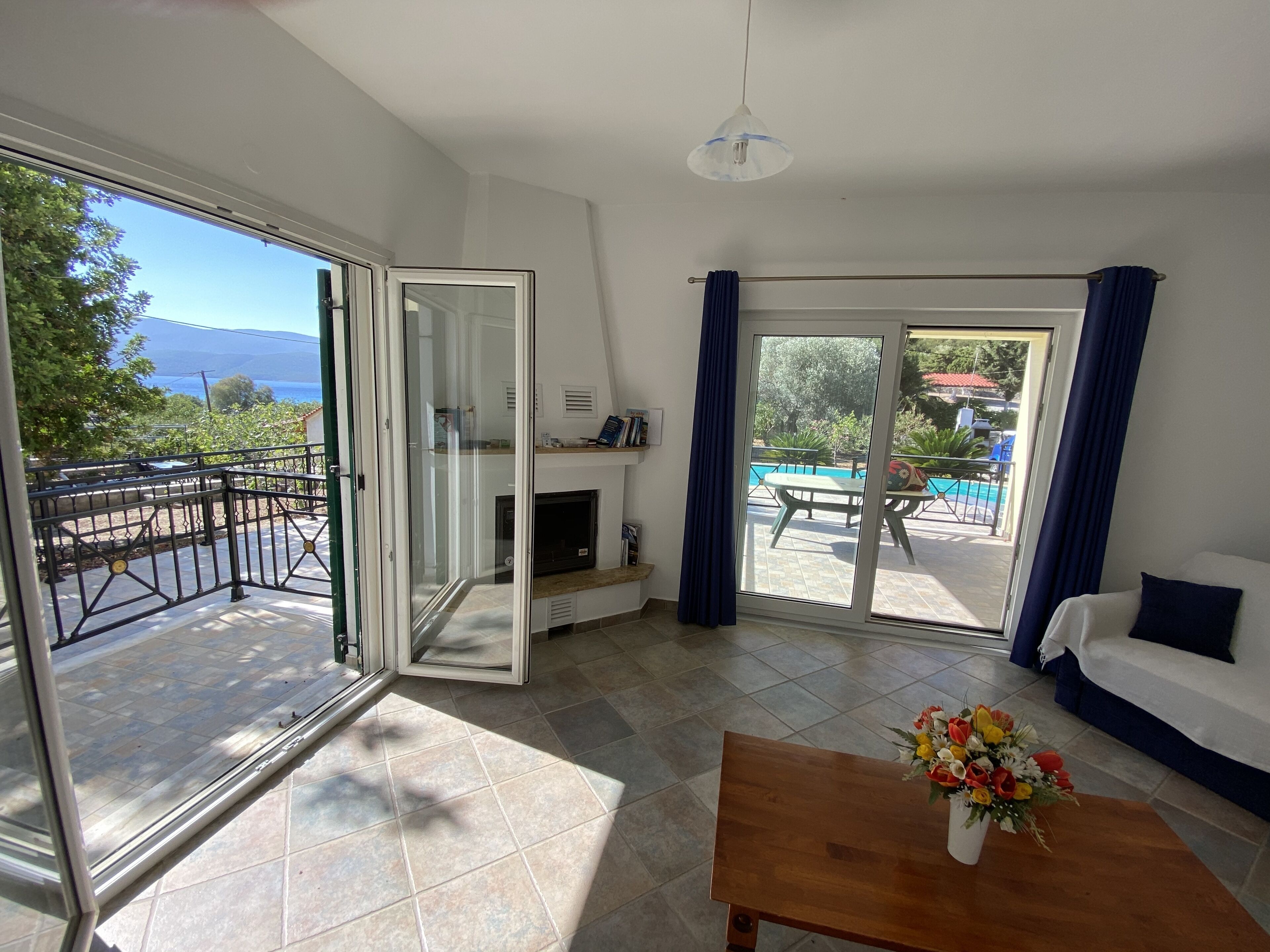 Living area with balcony