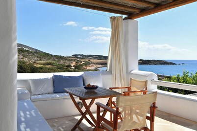 Unique Villa On Faragas beach