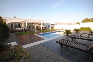 Outdoor pool - Modern Villa, GreatLocation 100m to Sea/Beach,  Private Pool+Garden, WIFI (Port Des Torrent)