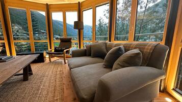 Télévision, livres, chaßne hi-fi