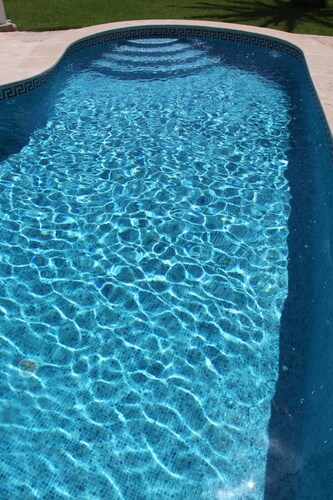 Villa-Chalet with private pool, POOLSIDE BARBECUE