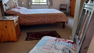 3 chambres, fer et planche Ă repasser, Wi-Fi, draps fournis